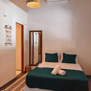 Casa Caju Arraial- 50 Metros Da Rua Mucuge Alojamento de Acomodação e Pequeno-almoço